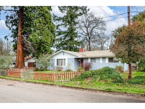 871 Rossmore Street Eugene OR 97404