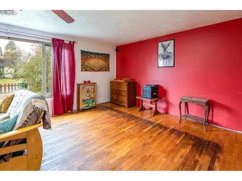 871 Rossmore Street Eugene OR 97404