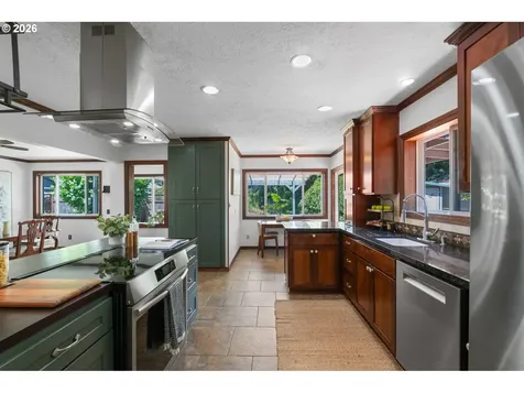2312 5th Avenue West Linn OR 97068