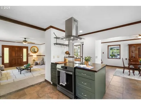 2312 5th Avenue West Linn OR 97068