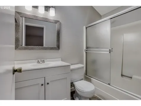 33 Oriole Lane Lake Oswego OR 97035