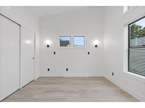 313 SE Oar Avenue Lincoln City OR 97367