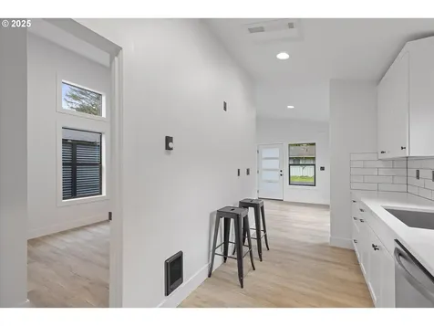 313 SE Oar Avenue Lincoln City OR 97367