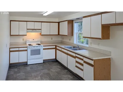 224 C Street Independence OR 97351