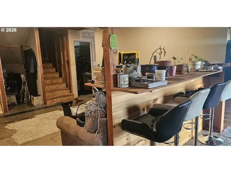 1852 NW Dogwood Street Roseburg OR 97471