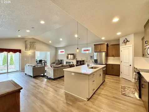 5218 NE 43rd Circle Vancouver WA 98661