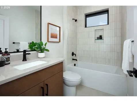 1110 Rock Creek Road Hood River OR 97031