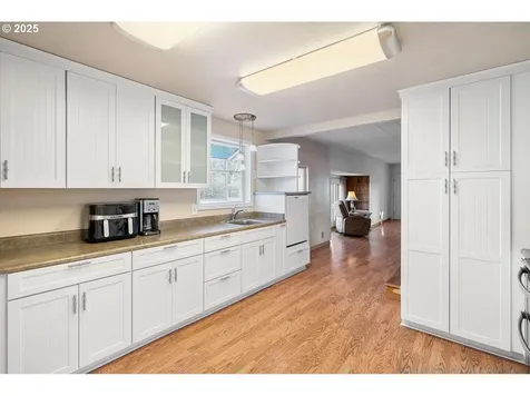 2355 NE Market Street Madras OR 97741