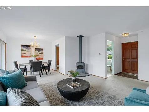 17725 NE Multnomah Drive Portland OR 97230