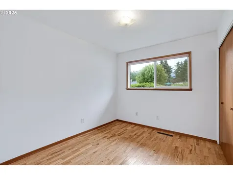 17725 NE Multnomah Drive Portland OR 97230