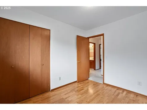 17725 NE Multnomah Drive Portland OR 97230