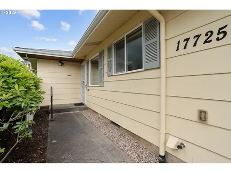 17725 NE Multnomah Drive Portland OR 97230