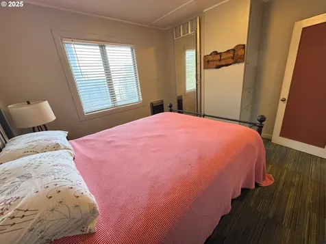 131 S Wasson Street Coos Bay OR 97420