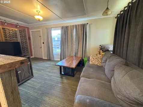 131 S Wasson Street Coos Bay OR 97420