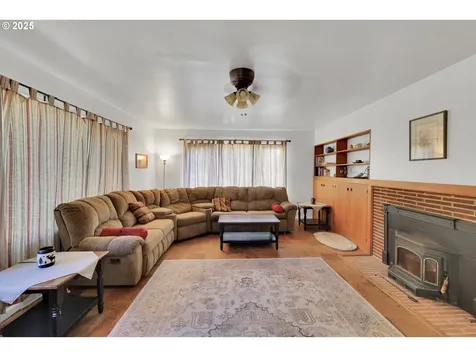 21076 NW Green Mountain Road Banks OR 97106
