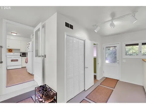 21076 NW Green Mountain Road Banks OR 97106
