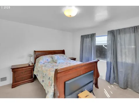 21076 NW Green Mountain Road Banks OR 97106