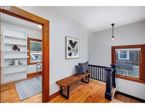 714 SE 35th Avenue Portland OR 97214