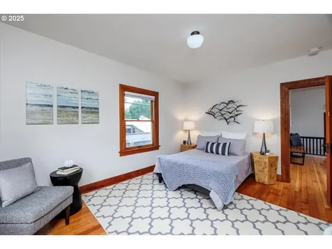 714 SE 35th Avenue Portland OR 97214