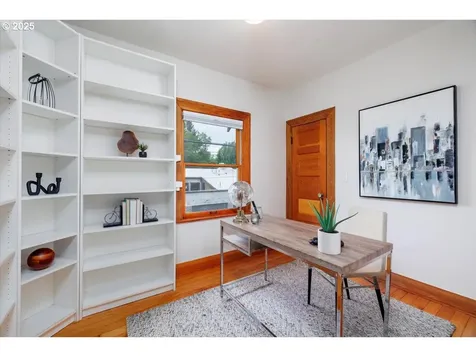714 SE 35th Avenue Portland OR 97214