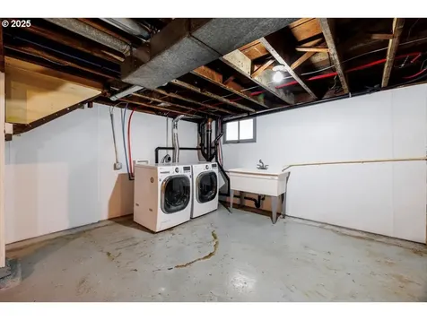 714 SE 35th Avenue Portland OR 97214