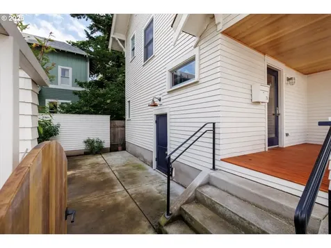 714 SE 35th Avenue Portland OR 97214