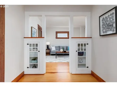 714 SE 35th Avenue Portland OR 97214