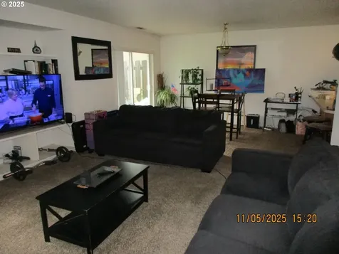 141/143 Fairacres Lane Roseburg OR 97470