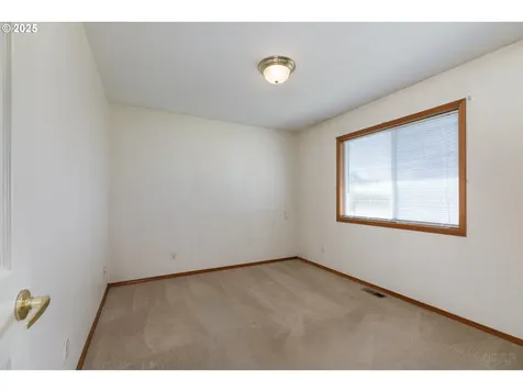 305 Pacific Street Columbia City OR 97018