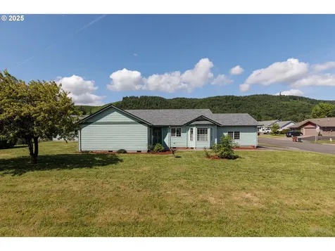 305 Pacific Street Columbia City OR 97018