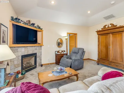 1941 SW Westvale Court Mcminnville OR 97128