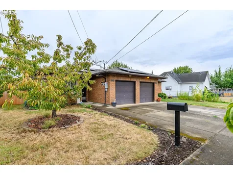 714 S Meridian Street Newberg OR 97132