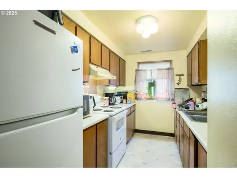 714 S Meridian Street Newberg OR 97132