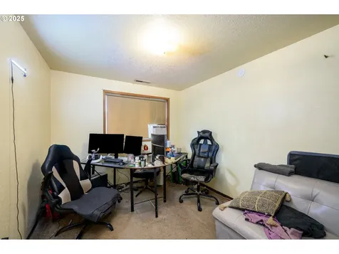 714 S Meridian Street Newberg OR 97132