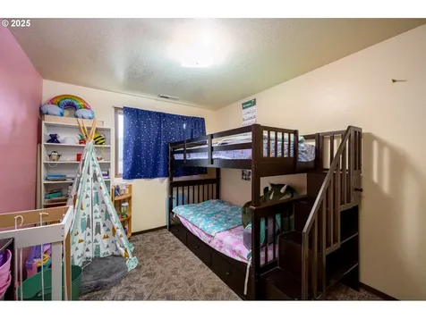 714 S Meridian Street Newberg OR 97132