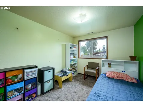 714 S Meridian Street Newberg OR 97132