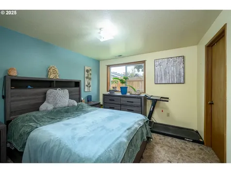 714 S Meridian Street Newberg OR 97132