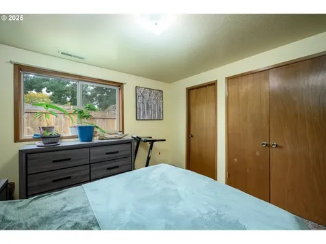 714 S Meridian Street Newberg OR 97132