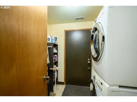 714 S Meridian Street Newberg OR 97132