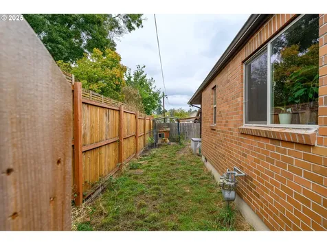 714 S Meridian Street Newberg OR 97132