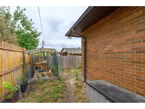 714 S Meridian Street Newberg OR 97132