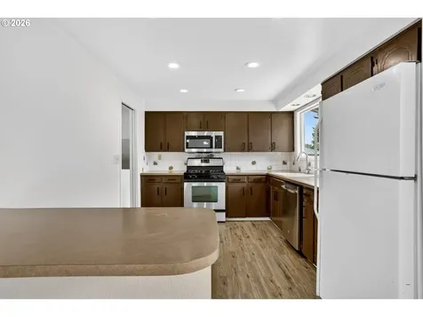 1207 SE 217th Avenue Gresham OR 97030