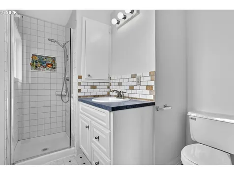 1207 SE 217th Avenue Gresham OR 97030
