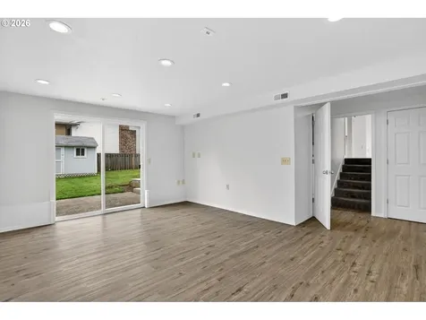 1207 SE 217th Avenue Gresham OR 97030