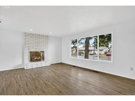 1207 SE 217th Avenue Gresham OR 97030