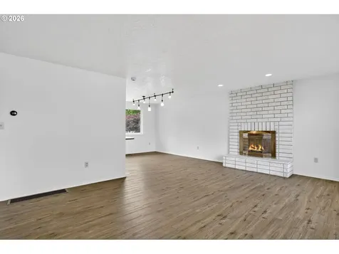 1207 SE 217th Avenue Gresham OR 97030