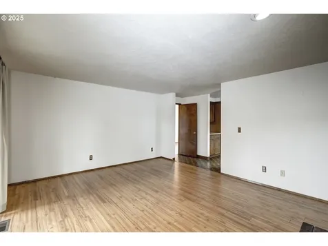 1870 NE Lincoln Street Hillsboro OR 97124