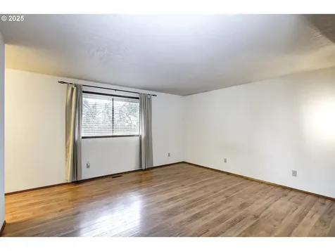 1870 NE Lincoln Street Hillsboro OR 97124