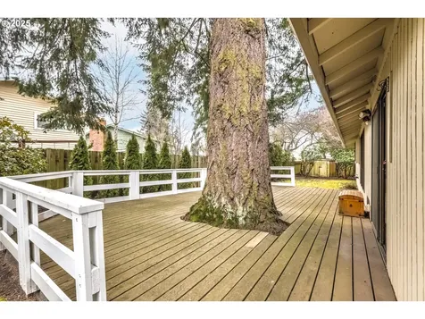 1870 NE Lincoln Street Hillsboro OR 97124