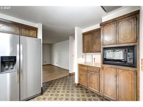 1870 NE Lincoln Street Hillsboro OR 97124